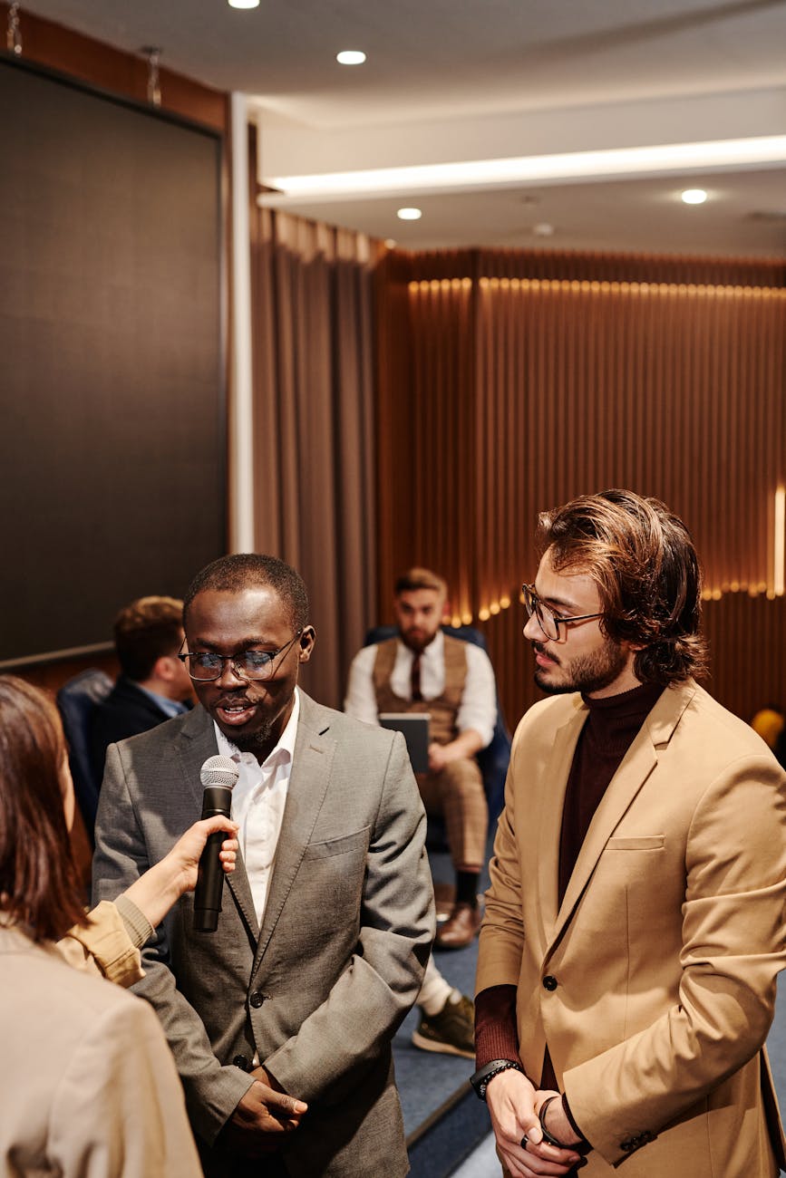 How to Use Voice Typing to Write Better LinkedIn&nbsp;Messages